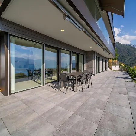 Modern 3bd With Superb & Mountain By Guestlee *