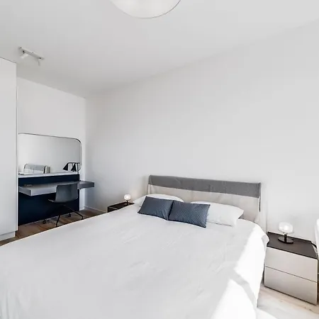 Daire Modern 3bd With Superb & Mountain By Guestlee
