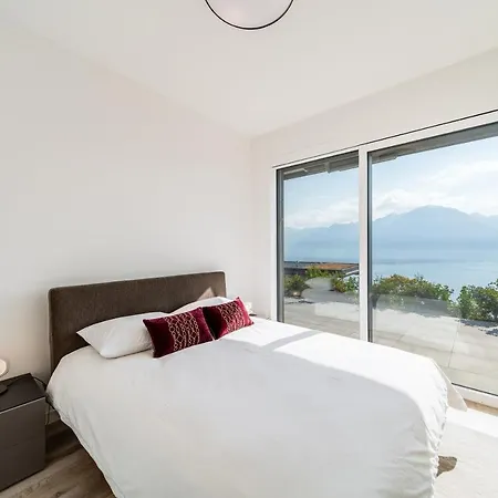 Modern 3bd With Superb & Mountain By Guestlee * Montrö